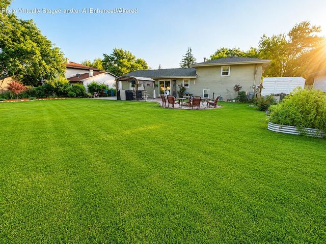 9375 Roosevelt Place, Crown Point, IN 46307