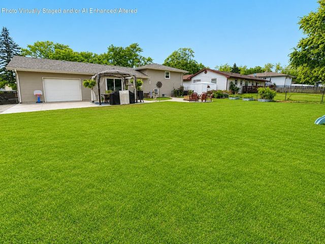 9375 Roosevelt Place, Crown Point, IN 46307