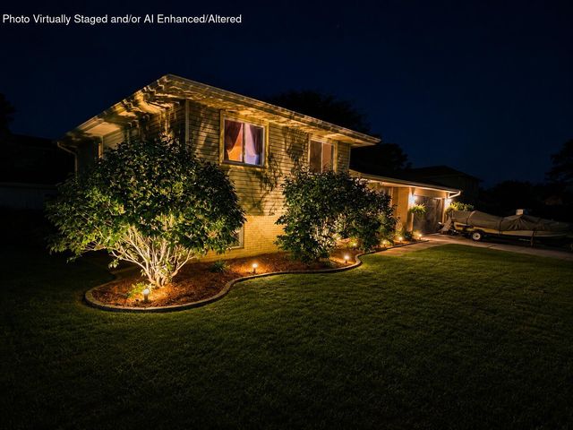 9375 Roosevelt Place, Crown Point, IN 46307