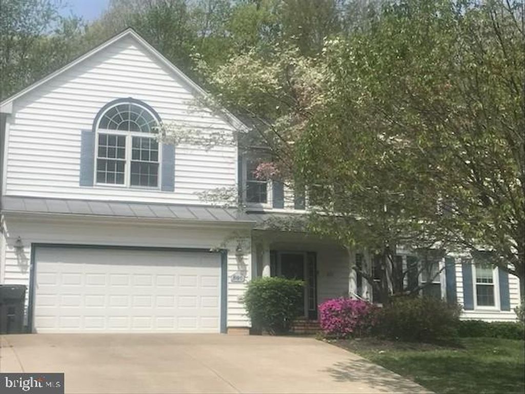 8190 HILLCREST DR, Manassas, VA 20111