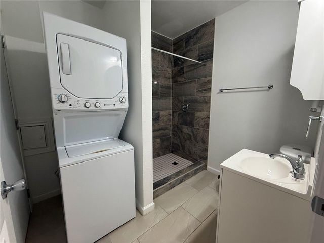 216 Charles TRL A, Georgetown, TX 78626