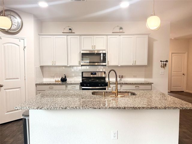 216 Charles TRL A, Georgetown, TX 78626