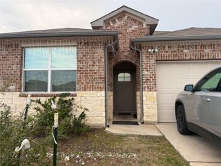 216 Charles TRL A, Georgetown, TX 78626
