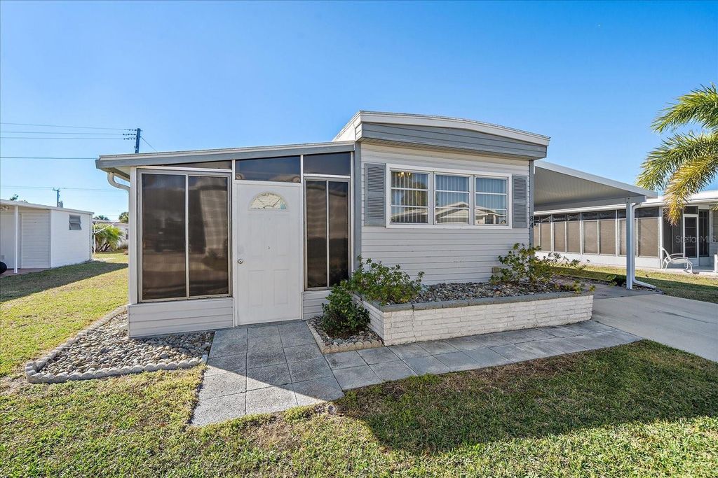 84 DEL RIO DRIVE, Palmetto, FL 34221