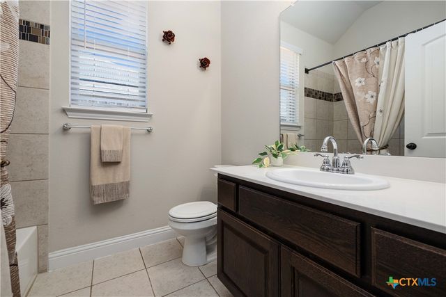 217 Emerald Garden Road, San Marcos, TX 78666