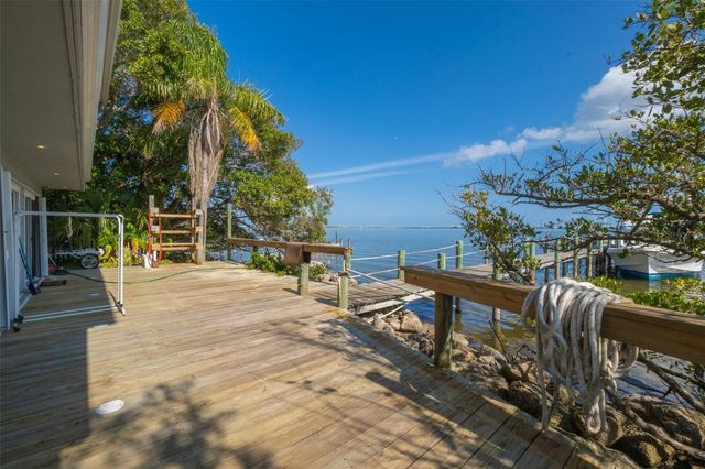 954 S BANANA RIVER DRIVE, Merritt Island, FL 32952