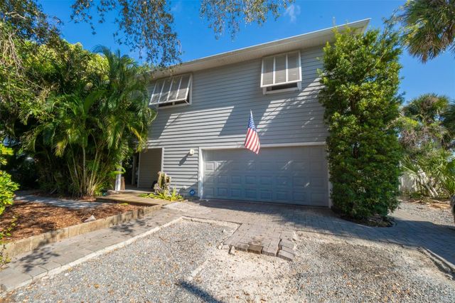 954 S BANANA RIVER DRIVE, Merritt Island, FL 32952