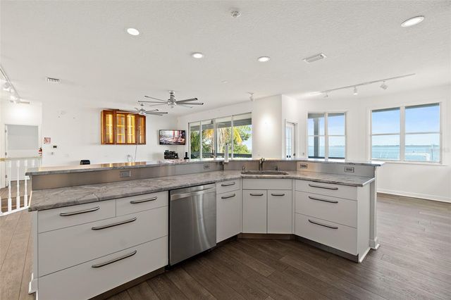 954 S BANANA RIVER DRIVE, Merritt Island, FL 32952