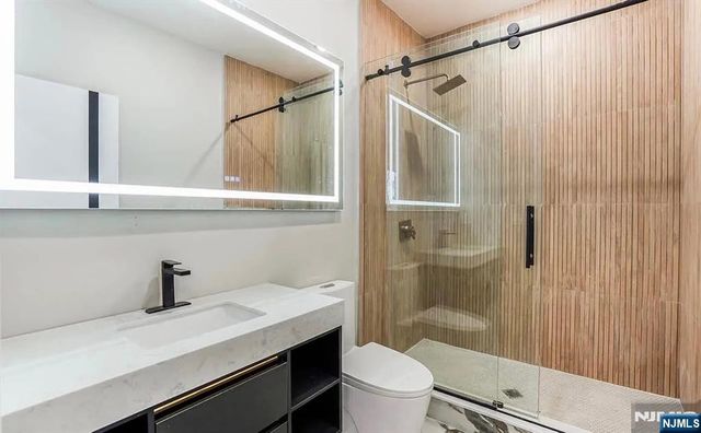 210 22nd Street 2, Irvington, NJ 07111