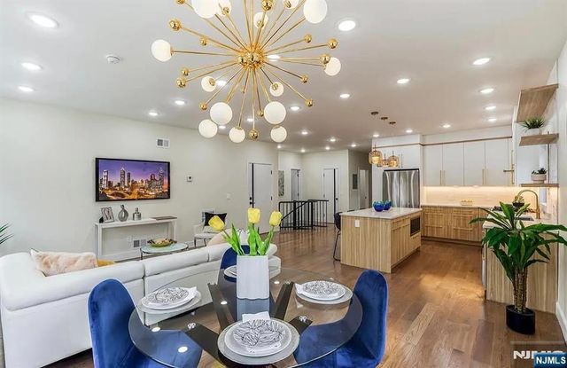 210 22nd Street 2, Irvington, NJ 07111