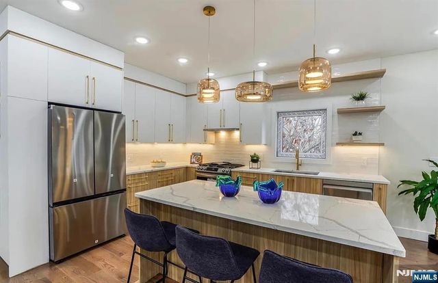 210 22nd Street 2, Irvington, NJ 07111