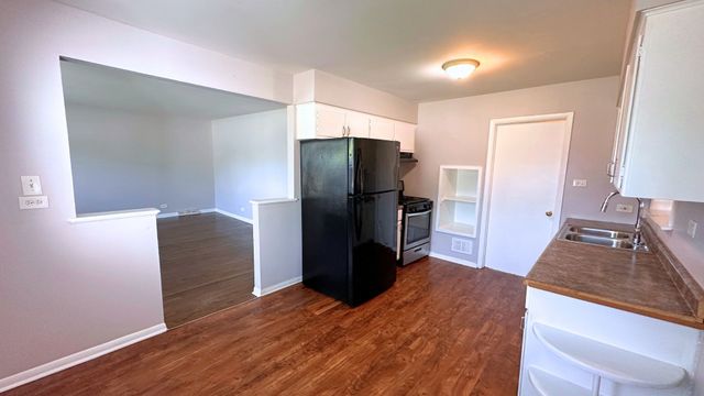 1425 Kasten Drive, Dolton, IL 60419