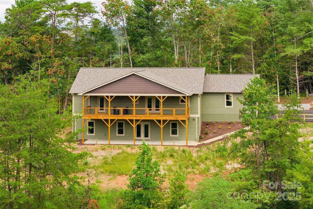 181 Flint Morgan Road, Mars Hill, NC 28754
