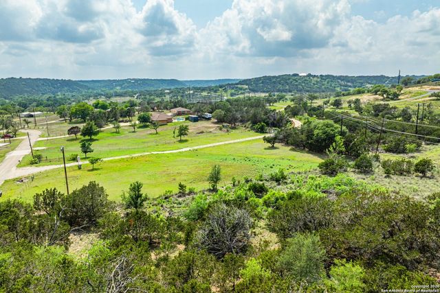189 Catalina Court, Kerrville, TX 78028