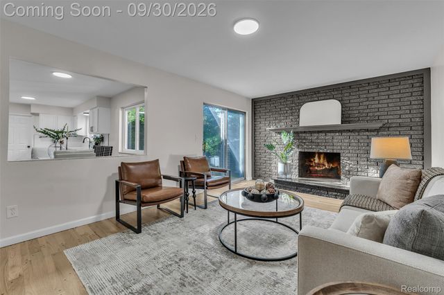25016 Elmira, Redford Charter Township, MI 48239