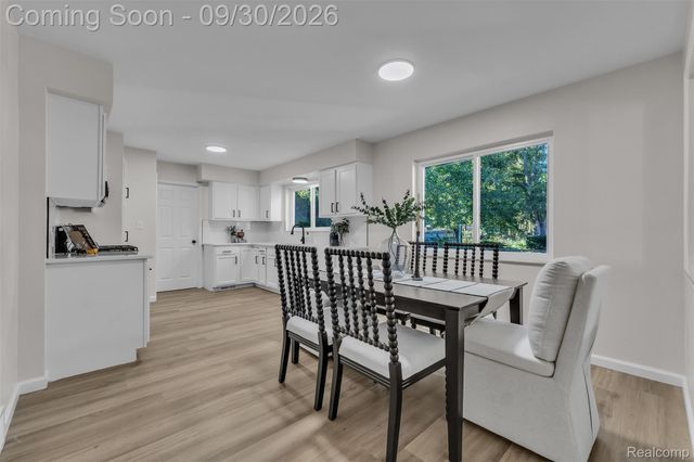 25016 Elmira, Redford Charter Township, MI 48239