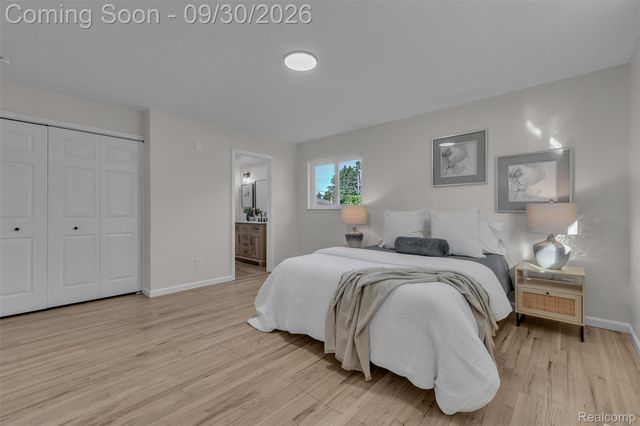 25016 Elmira, Redford Charter Township, MI 48239