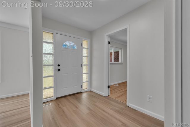 25016 Elmira, Redford Charter Township, MI 48239