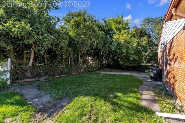 25016 Elmira, Redford Charter Township, MI 48239