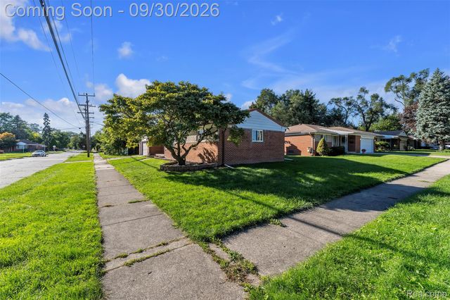 25016 Elmira, Redford Charter Township, MI 48239