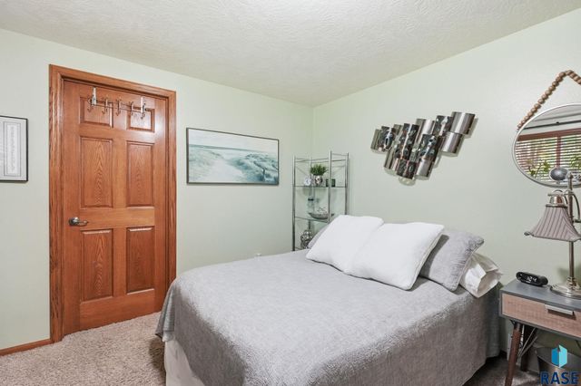 7520 W Legacy St Street, Sioux Falls, SD 57106