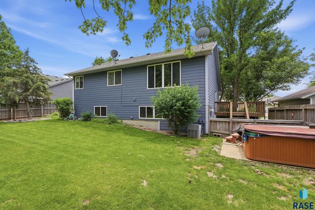 7520 W Legacy St Street, Sioux Falls, SD 57106