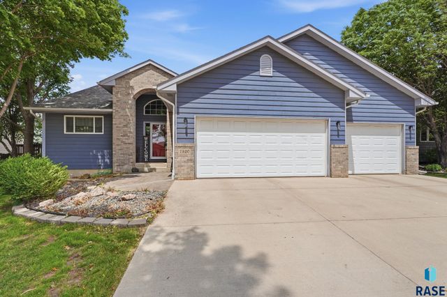 7520 W Legacy St Street, Sioux Falls, SD 57106