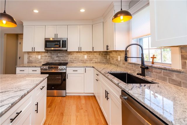 6 River Street, Richmond, RI 02894