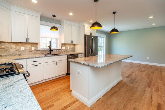 6 River Street, Richmond, RI 02894