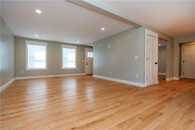 6 River Street, Richmond, RI 02894