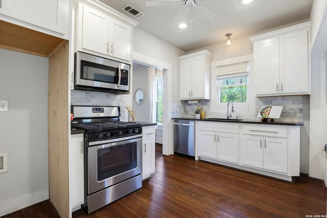 1145 W Mistletoe Ave, San Antonio, TX 78201
