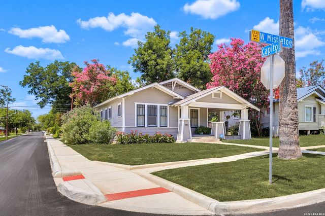 1145 W Mistletoe Ave, San Antonio, TX 78201