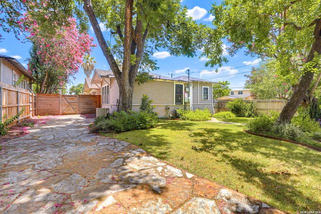 1145 W Mistletoe Ave, San Antonio, TX 78201