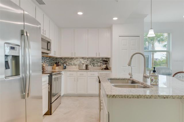 14081 HERITAGE LANDING BOULEVARD 211, Punta Gorda, FL 33955