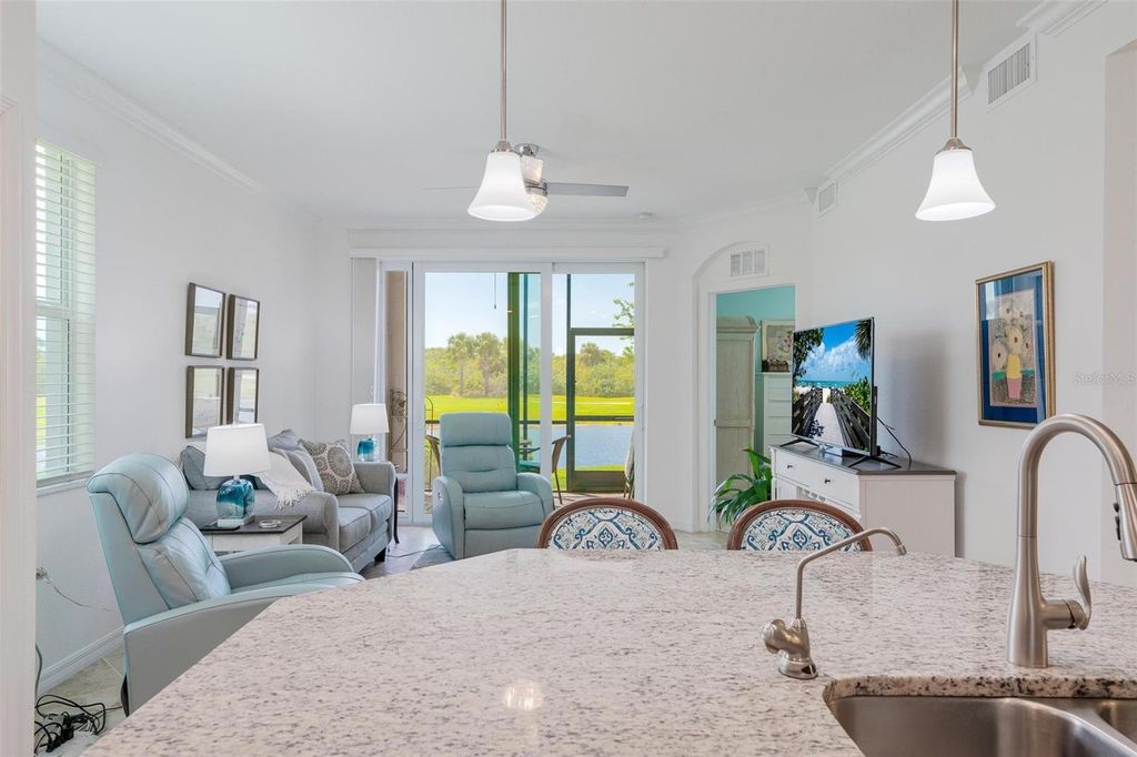 Image 13 of property listing at 14081 HERITAGE LANDING BOULEVARD 211, Punta Gorda, FL 33955