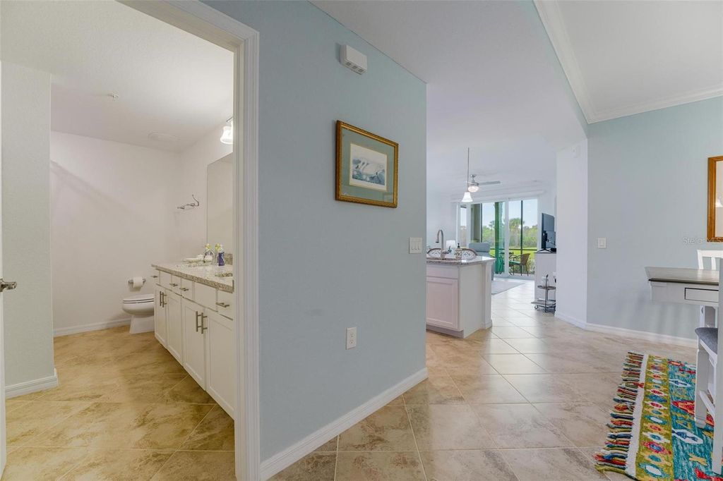 Image 21 of property listing at 14081 HERITAGE LANDING BOULEVARD 211, Punta Gorda, FL 33955