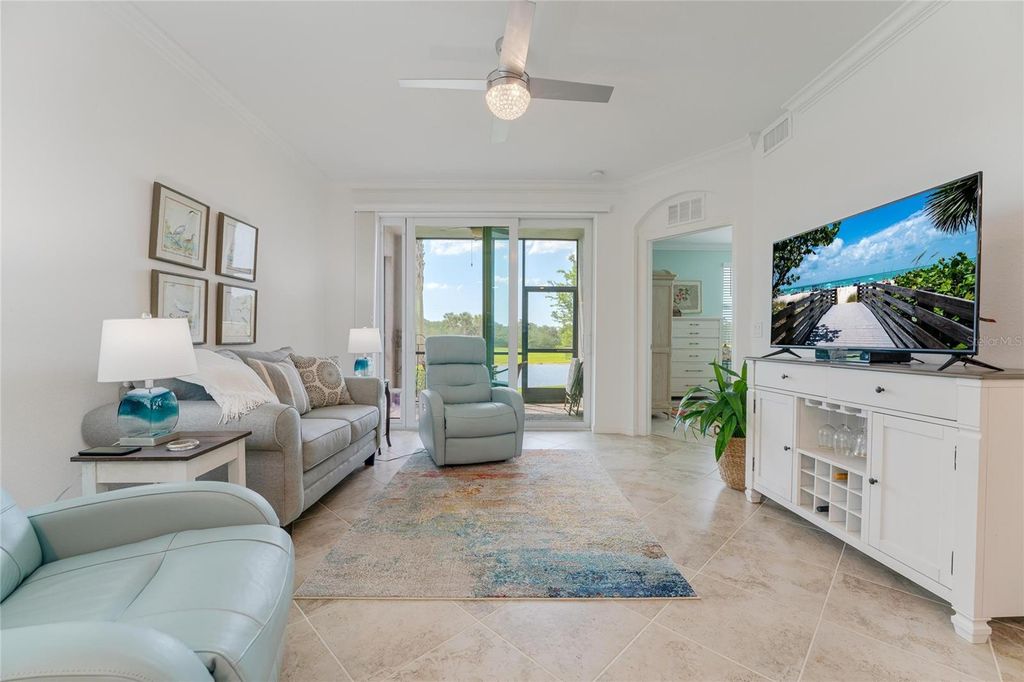 Image 6 of property listing at 14081 HERITAGE LANDING BOULEVARD 211, Punta Gorda, FL 33955