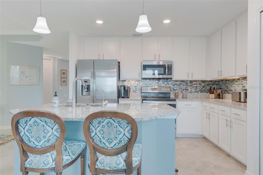 Image 7 of property listing at 14081 HERITAGE LANDING BOULEVARD 211, Punta Gorda, FL 33955