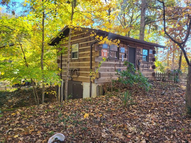 924 Spring Valley Rd, Mcminnville, TN 37110