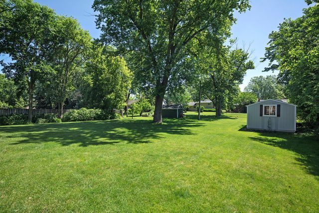 249 Spruce Road, Northbrook, IL 60062