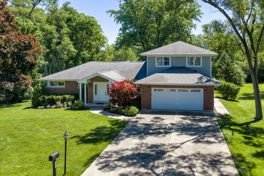 249 Spruce Road, Northbrook, IL 60062