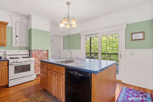 8 Myrtle Street, Norwalk, CT 06855