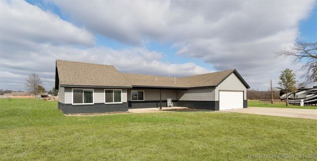 17065 Honeysuckle Lane, Claremore, OK 74019