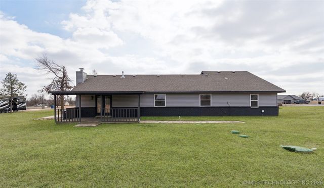 17065 Honeysuckle Lane, Claremore, OK 74019