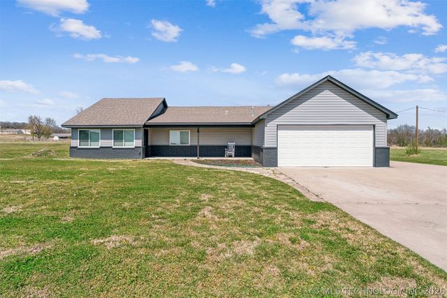 17065 Honeysuckle Lane, Claremore, OK 74019