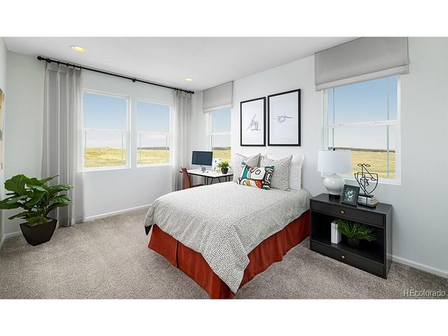 6562 N Malaya St, Aurora, CO 80019