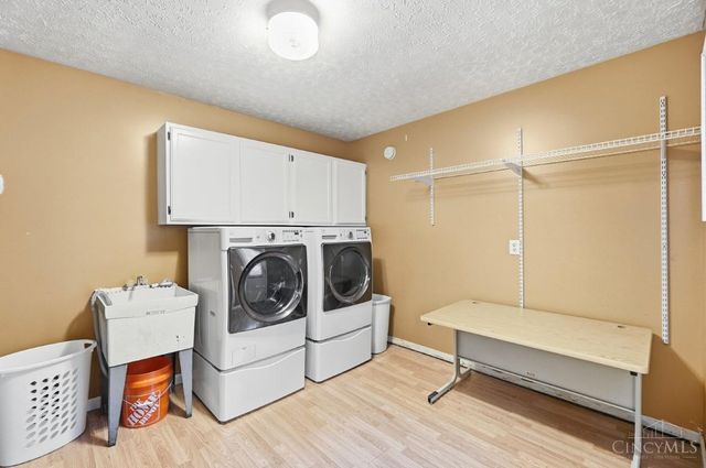 7377 Betsy Ross Court, Hamilton, OH 45011