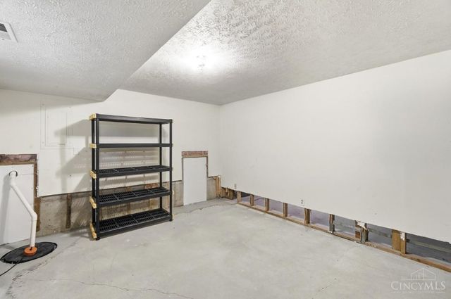 7377 Betsy Ross Court, Hamilton, OH 45011