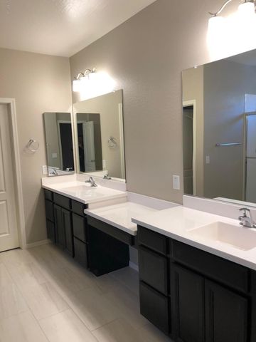 17206 N 9th Place, Phoenix, AZ 85022