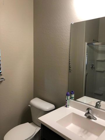 17206 N 9th Place, Phoenix, AZ 85022